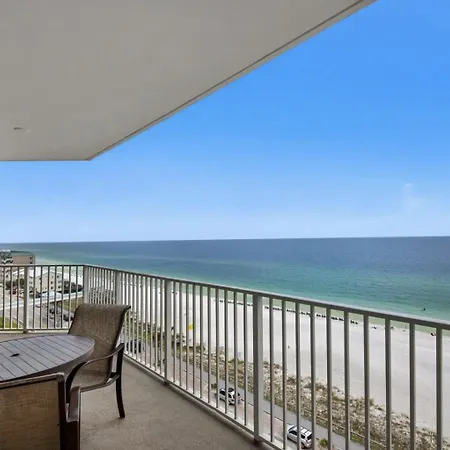 Beauty And The Beach! Heart Of Miramar